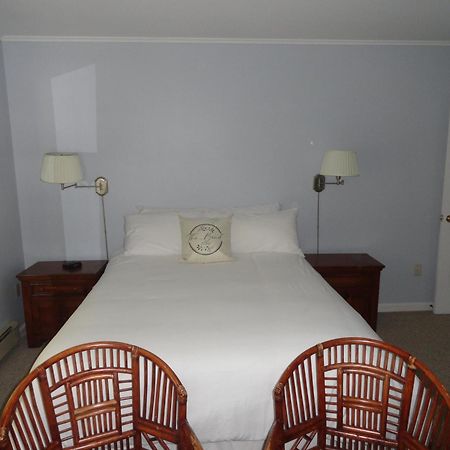 The Bond 1786 Inn (Adults Only) Warrensburg Quarto foto