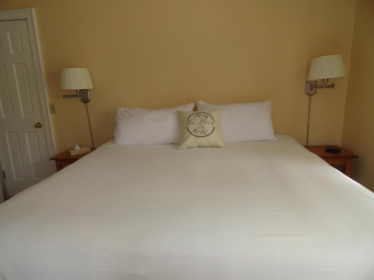 The Bond 1786 Inn (Adults Only) Warrensburg Quarto foto