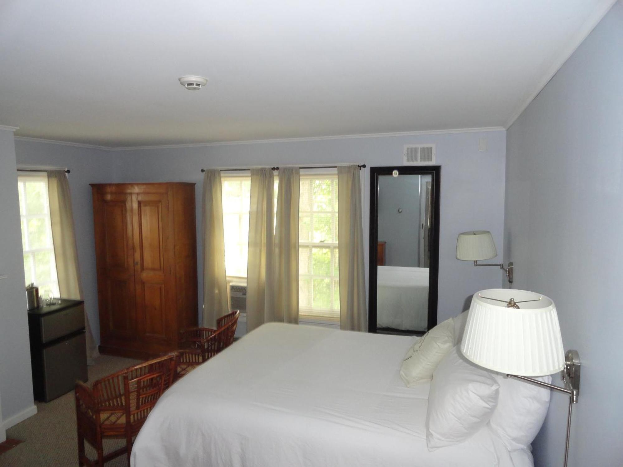 The Bond 1786 Inn (Adults Only) Warrensburg Quarto foto